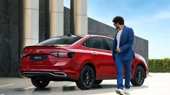 Signature Tail Lamps